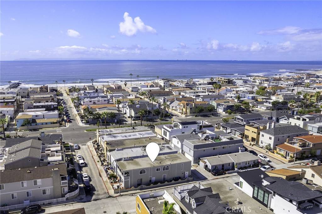 Newport Beach, CA 92663,213 41st ST