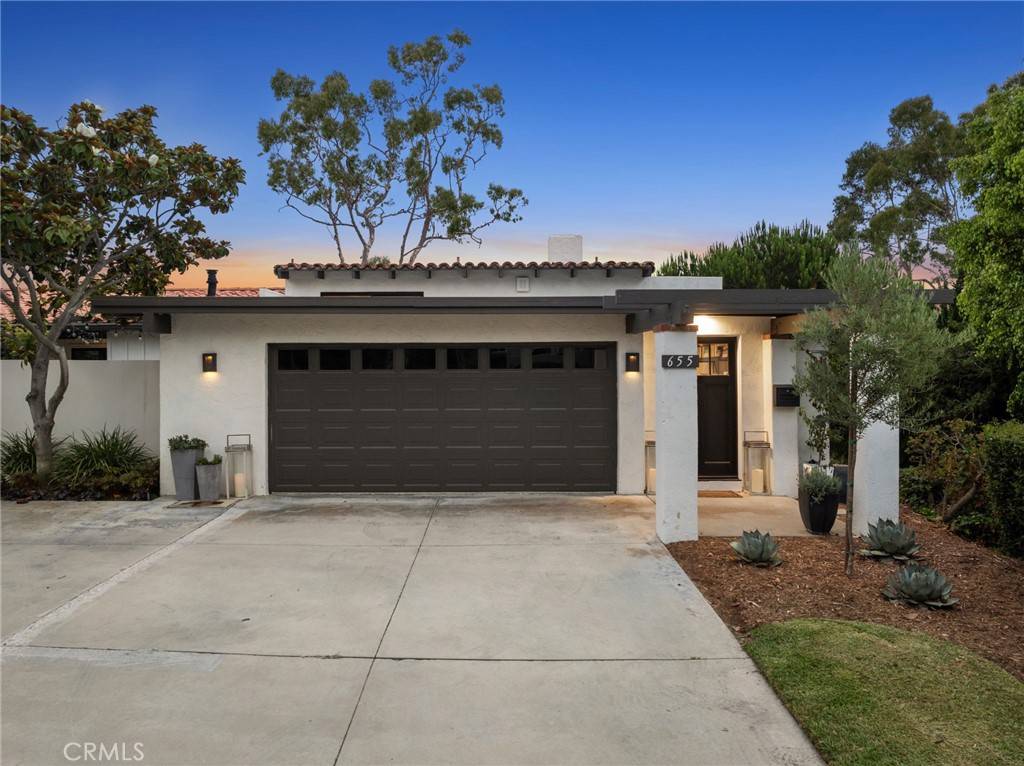 Newport Beach, CA 92660,655 Vista Bonita