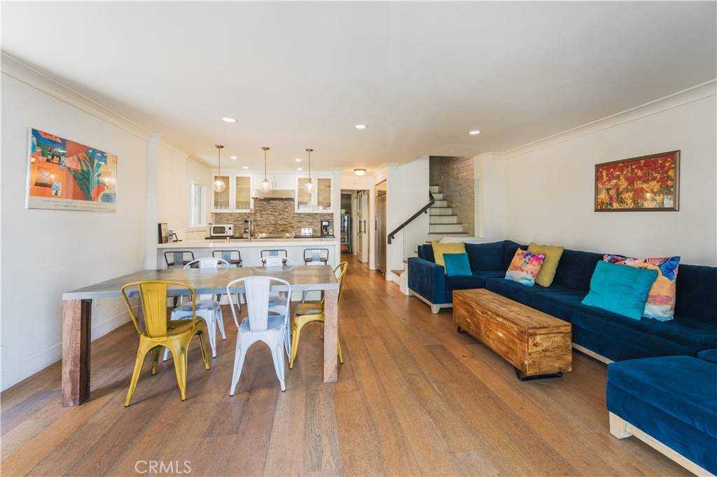 Newport Beach, CA 92663,312 36th ST