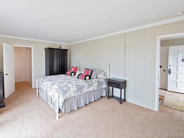 Newport Beach, CA 92661,1560 E Oceanfront