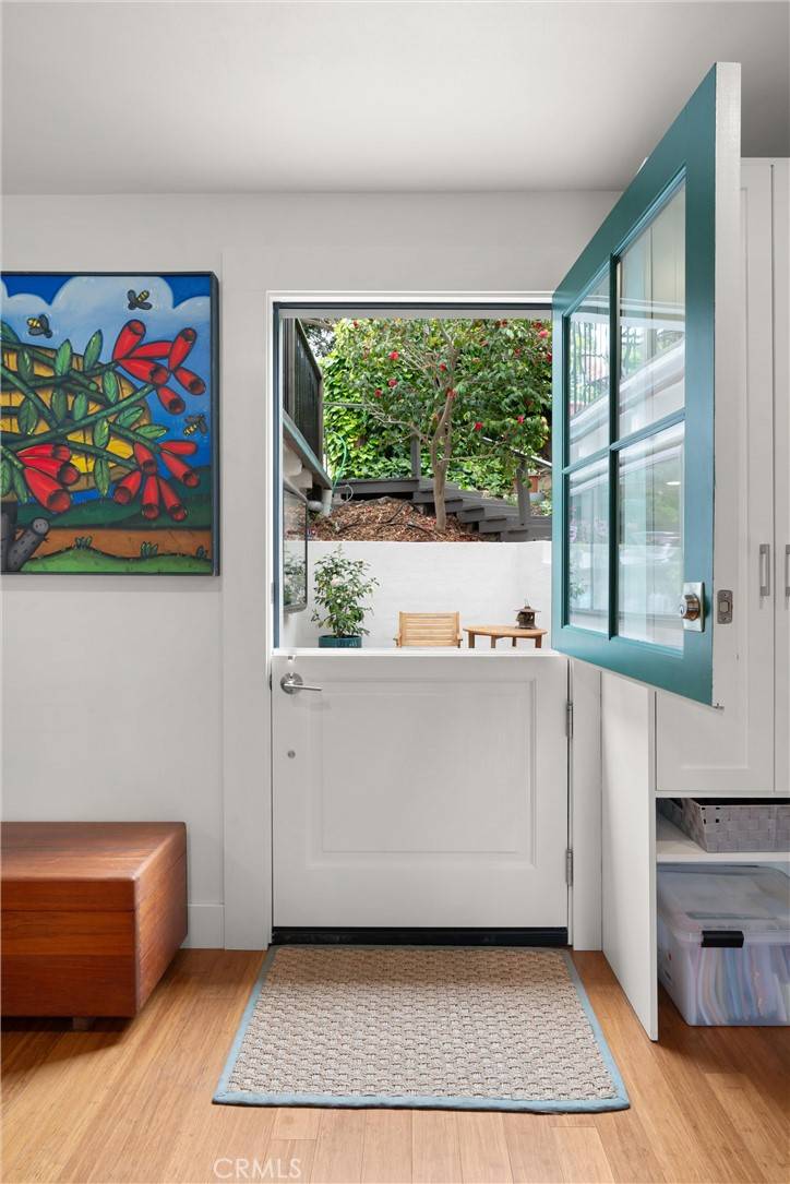 Laguna Beach, CA 92651,645 Griffith WAY