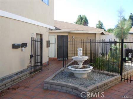 Tustin, CA 92780,1962 Ren Cir