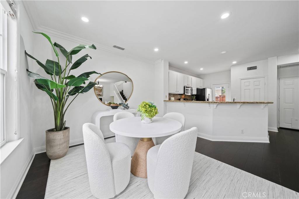 Aliso Viejo, CA 92656,50 Bluff Cove DR