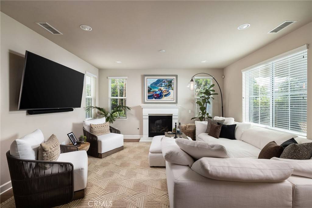 Costa Mesa, CA 92627,135 Walnut ST