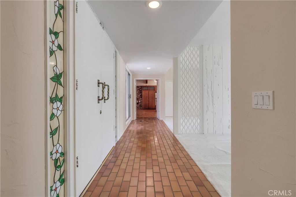 Claremont, CA 91711,264 W Sonora