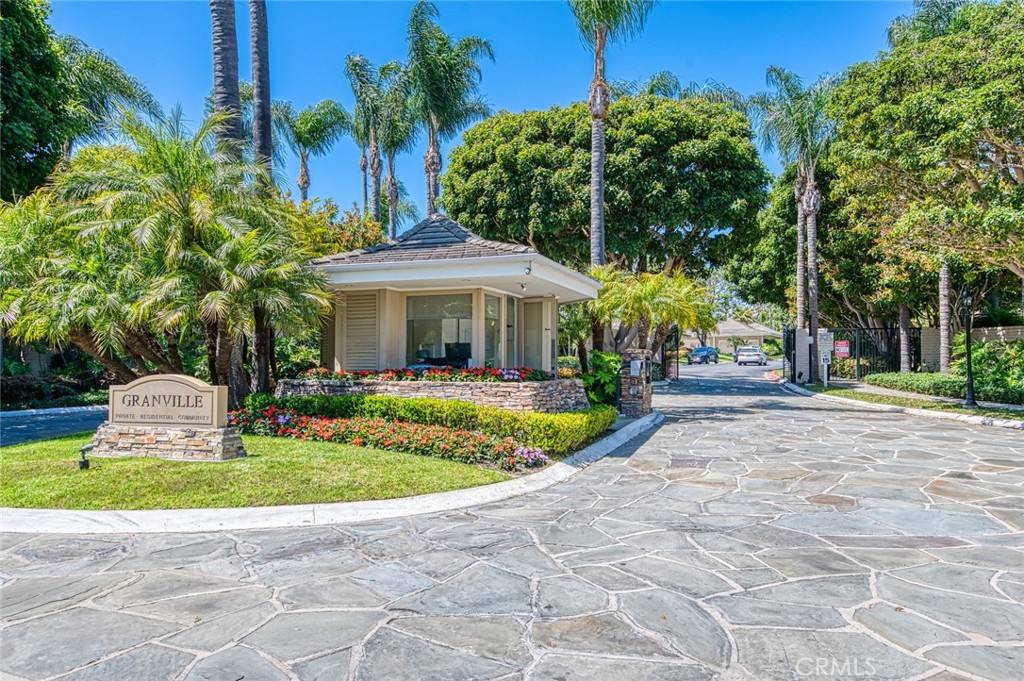Newport Beach, CA 92660,1057 Granville DR