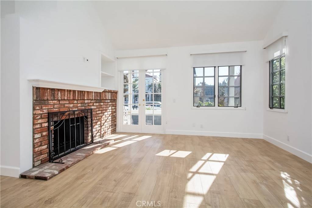 Corona Del Mar, CA 92625,505 Dahlia AVE