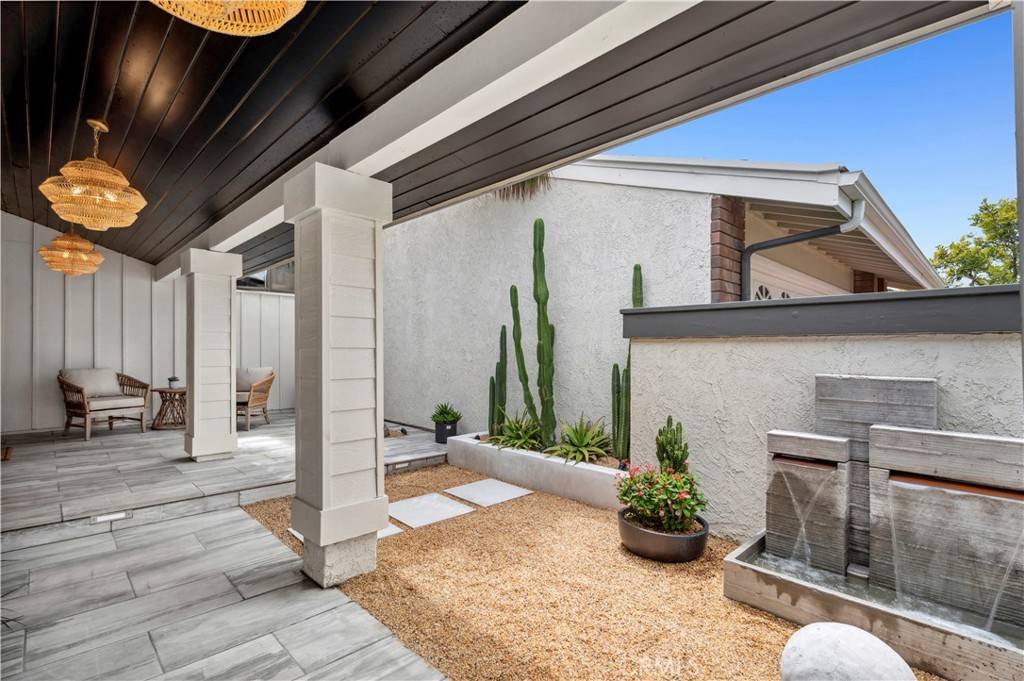 Corona Del Mar, CA 92625,11 Mainsail DR