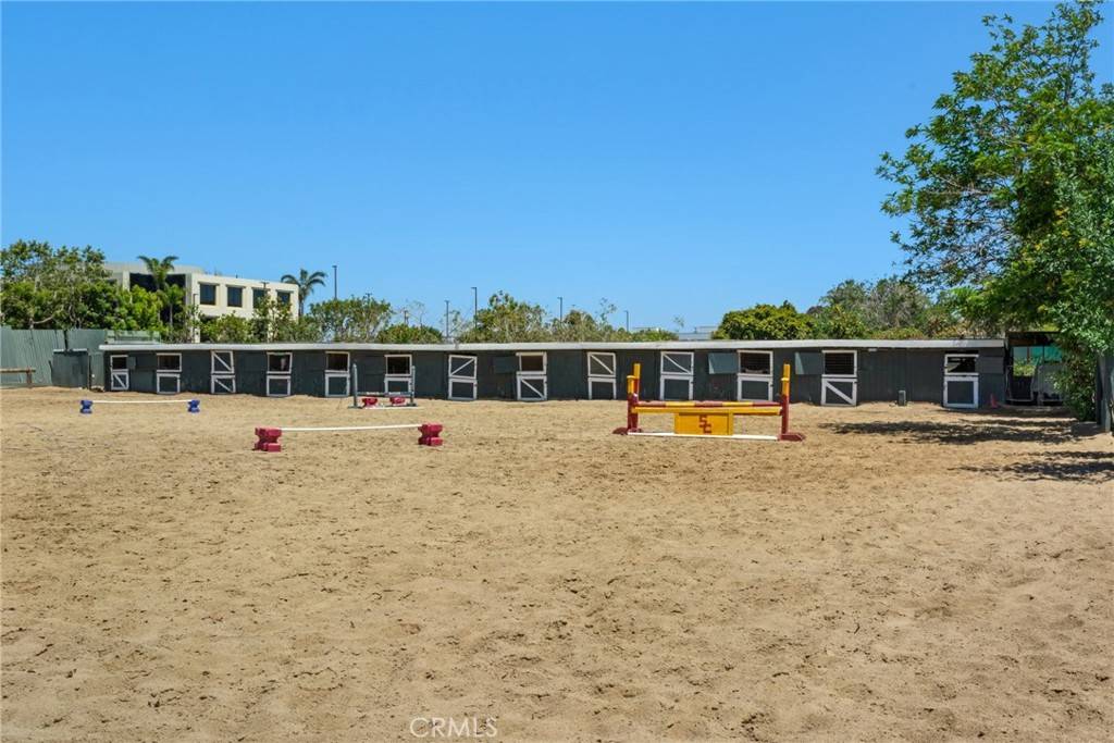 Newport Beach, CA 92660,2173 Orchard DR