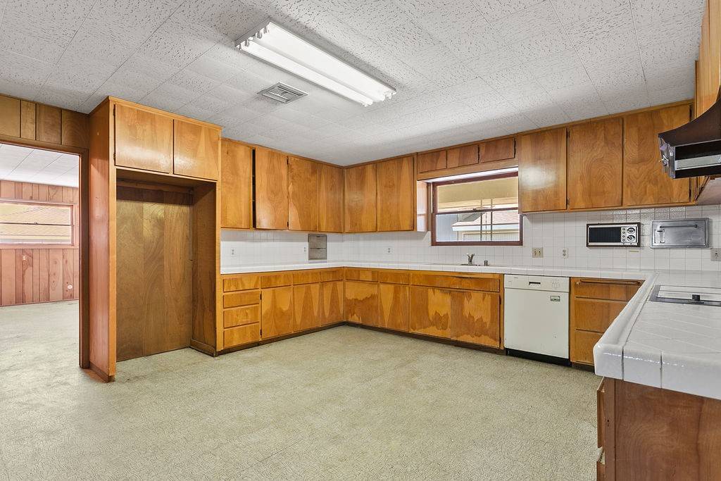 North Tustin, CA 92705,13321 Prospect AVE