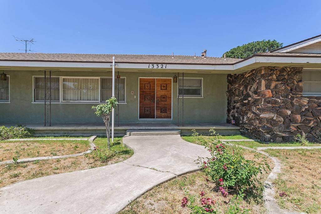 North Tustin, CA 92705,13321 Prospect AVE