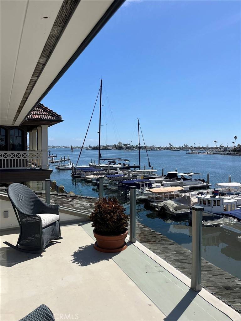 Newport Beach, CA 92663,2636 Bayshore DR