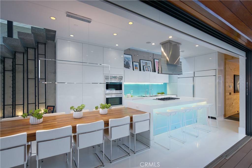 Corona Del Mar, CA 92625,604 Acacia AVE