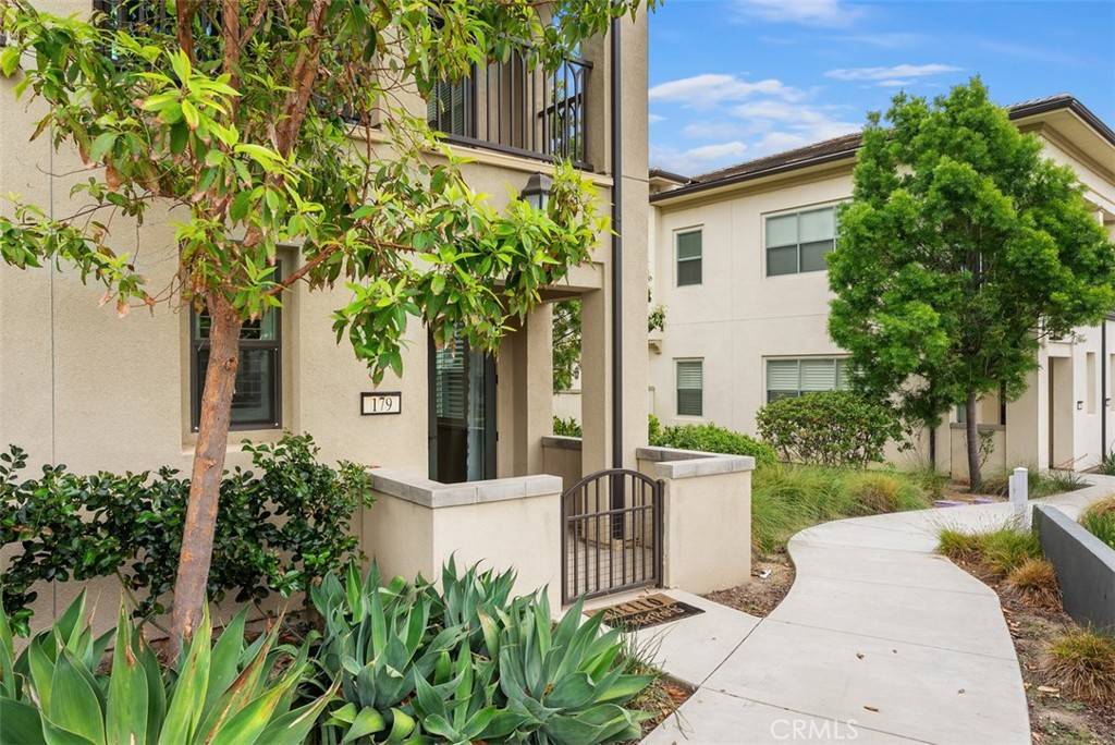 Irvine, CA 92618,179 Follyhatch
