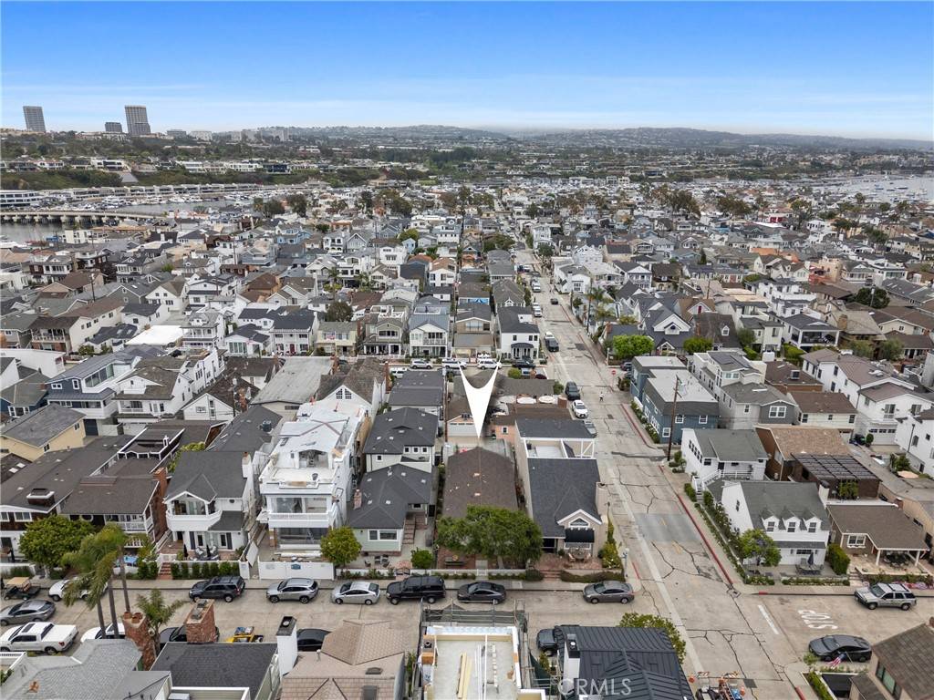 Newport Beach, CA 92662,302 Sapphire Ave