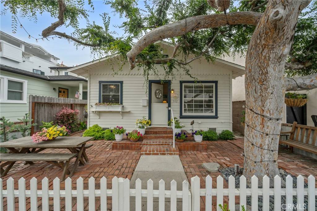 Newport Beach, CA 92662,302 Sapphire Ave