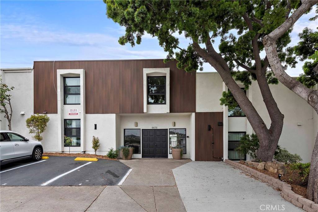 San Diego, CA 92111,6675 Linda Vista RD