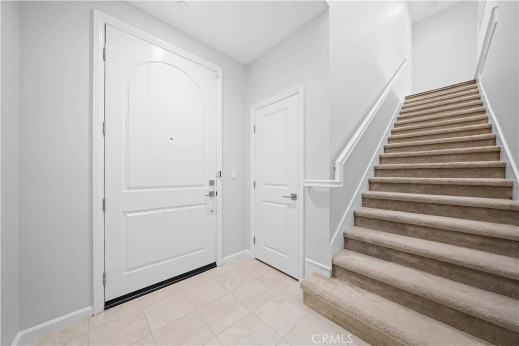 Irvine, CA 92620,134 Canvas