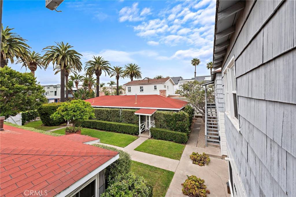 Corona Del Mar, CA 92625,610 Marguerite AVE #B
