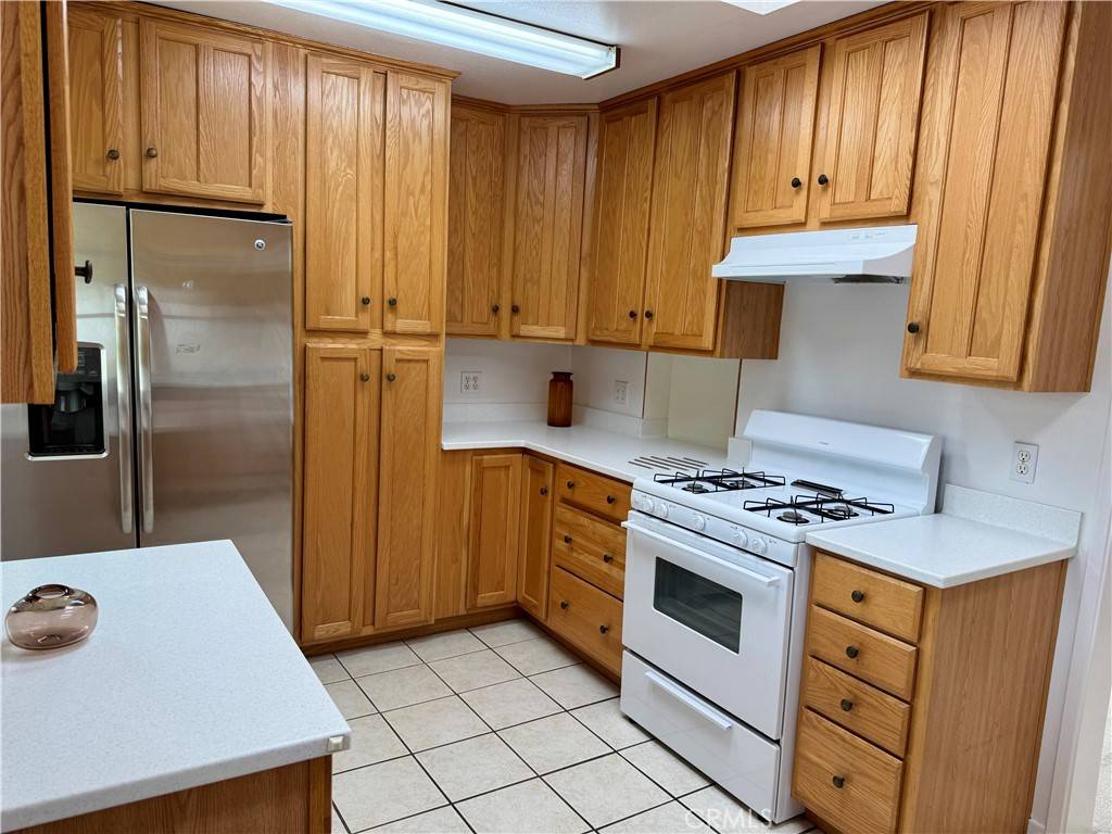 Costa Mesa, CA 92626,959 Post RD