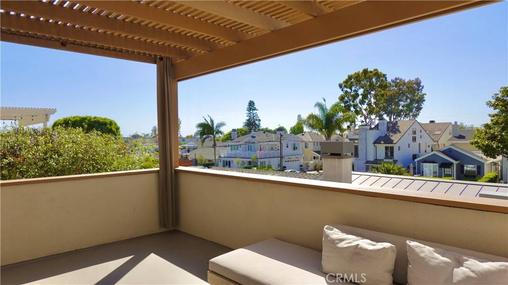Corona Del Mar, CA 92625,604 1/2 Poinsettia AVE