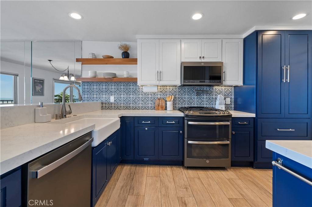 Signal Hill, CA 90755,2700 E Panorama DR #208