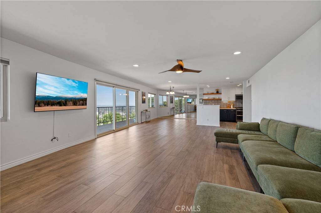 Signal Hill, CA 90755,2700 E Panorama DR #208