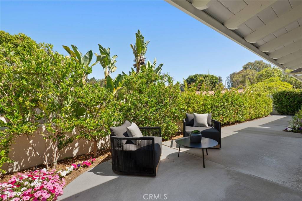 Newport Beach, CA 92660,403 Vista Parada