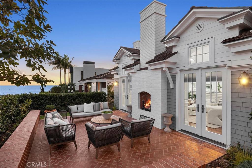 Corona Del Mar, CA 92625,215 Marigold AVE