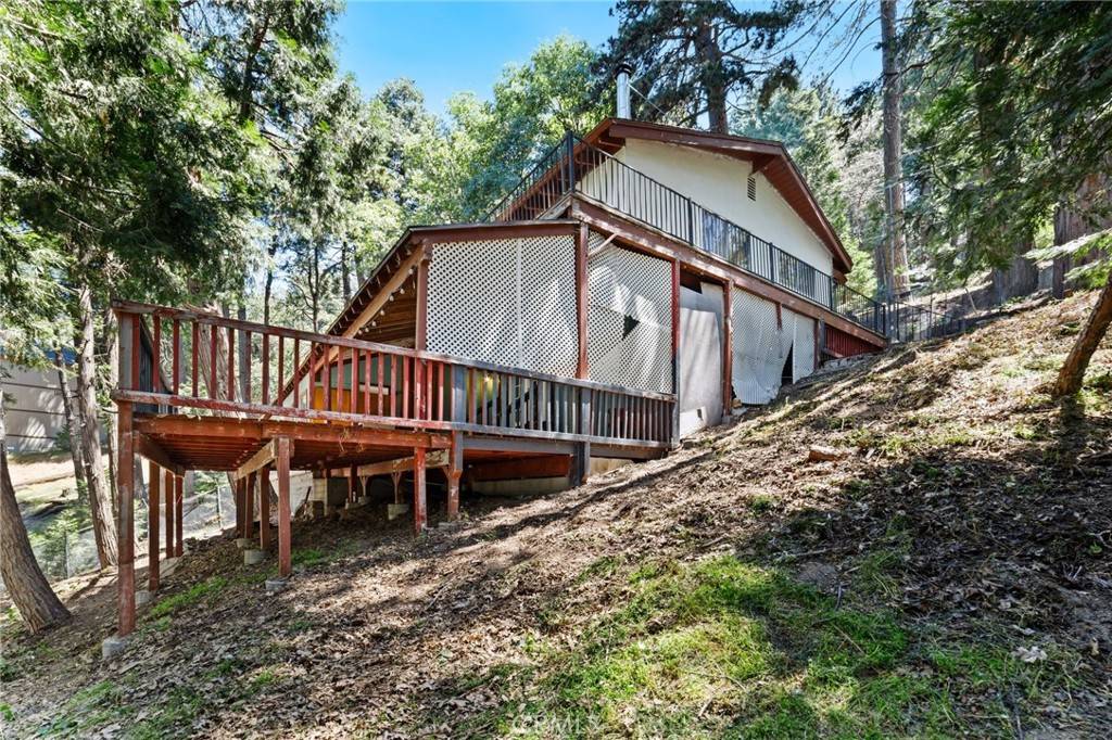 Twin Peaks, CA 92391,25286 North RD