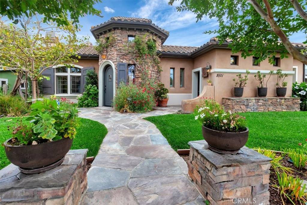 Newport Beach, CA 92663,2501 Margaret DR