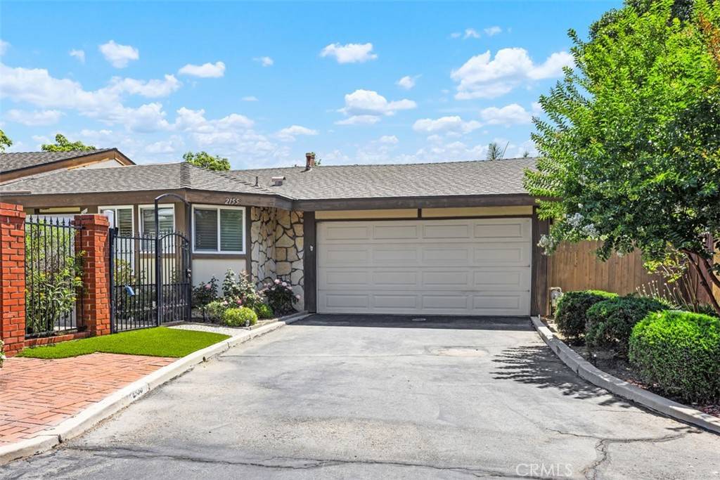 Santa Ana, CA 92701,2155 Barclay CT