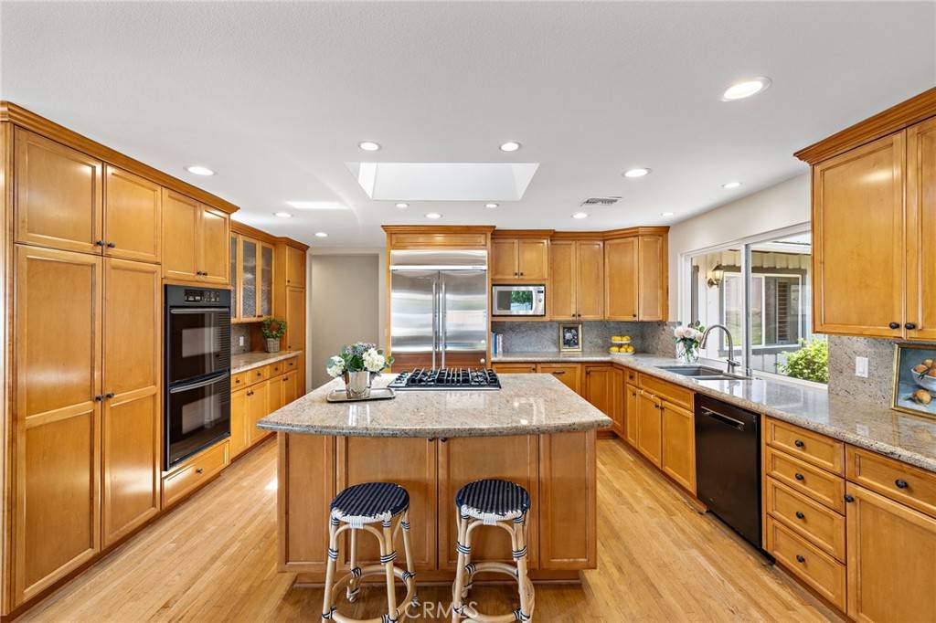 Costa Mesa, CA 92627,1951 Aliso AVE
