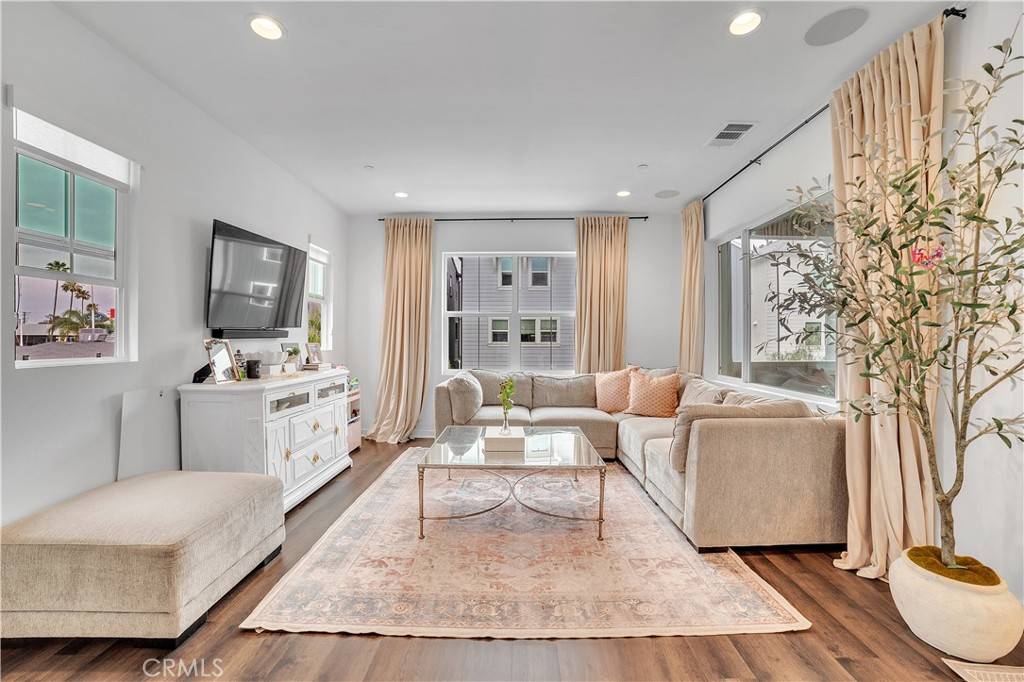 Costa Mesa, CA 92627,516 Caleigh LN