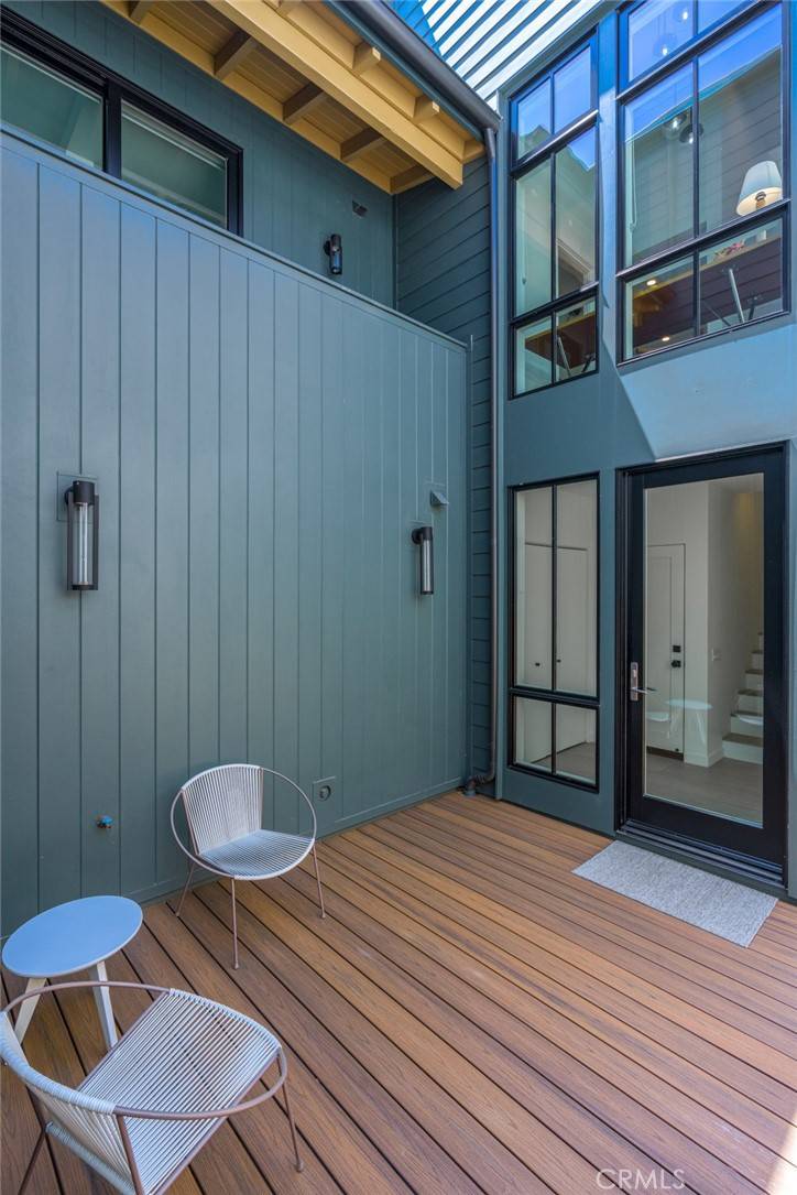 Corona Del Mar, CA 92625,619 1/2 marguerite