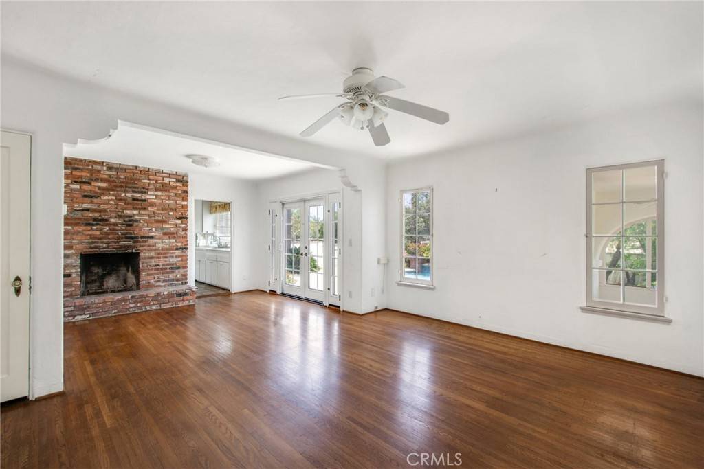 Newport Beach, CA 92660,398 22nd ST