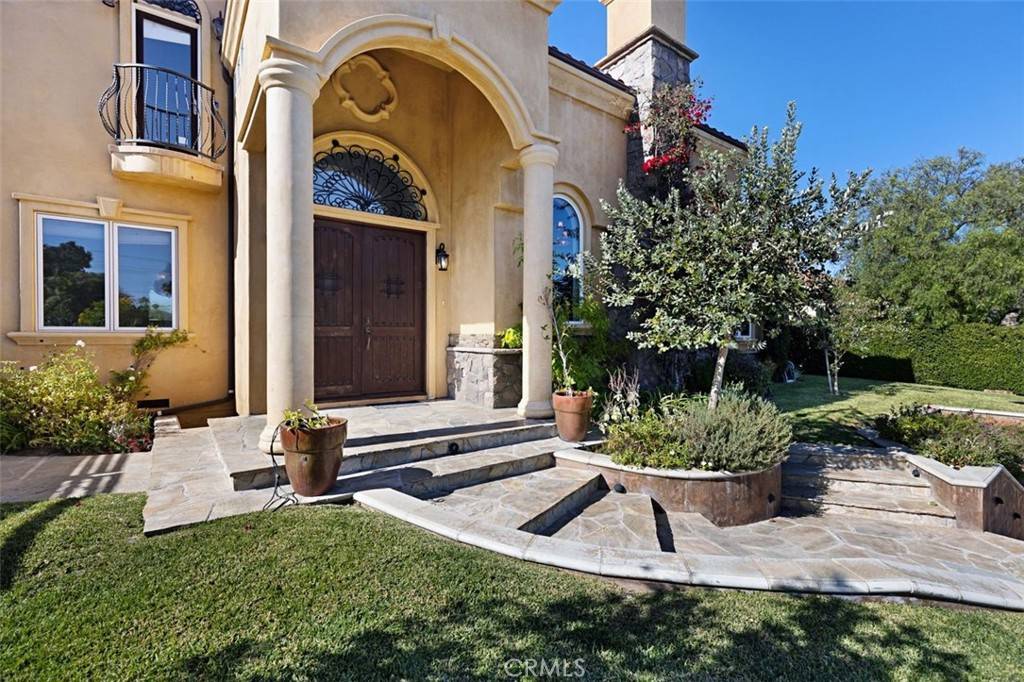 Newport Beach, CA 92663,439 Catalina DR
