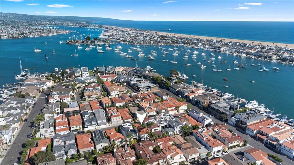 Newport Beach, CA 92663,113 Via Yella