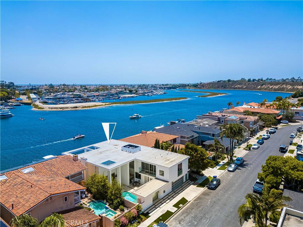 Newport Beach, CA 92660,323 Morning Star LN