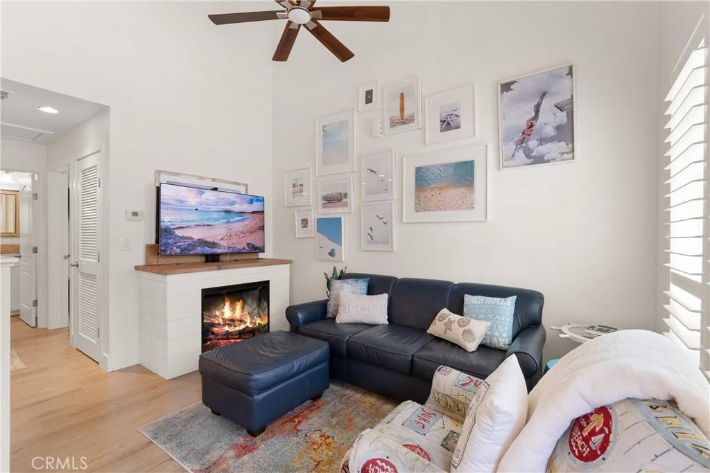 Newport Beach, CA 92663,28 Cabrillo ST