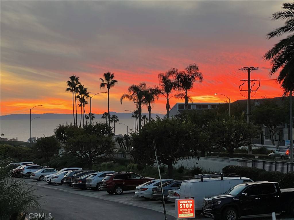 Newport Beach, CA 92663,240 Nice LN #114