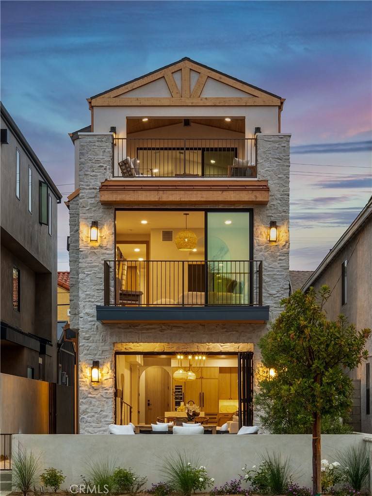 Huntington Beach, CA 92648,506 12th