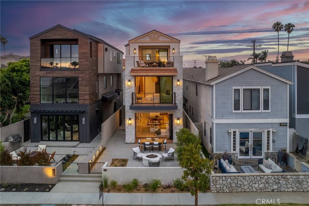 Huntington Beach, CA 92648,506 12th