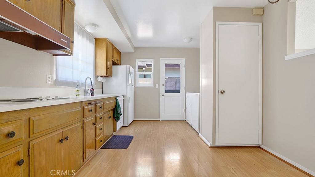 Huntington Beach, CA 92649,5892 Raphael DR