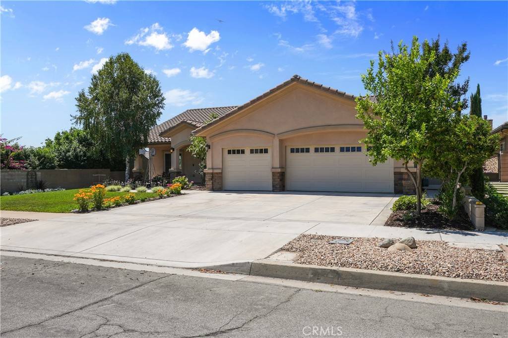 Upland, CA 91786,1018 W 15th ST