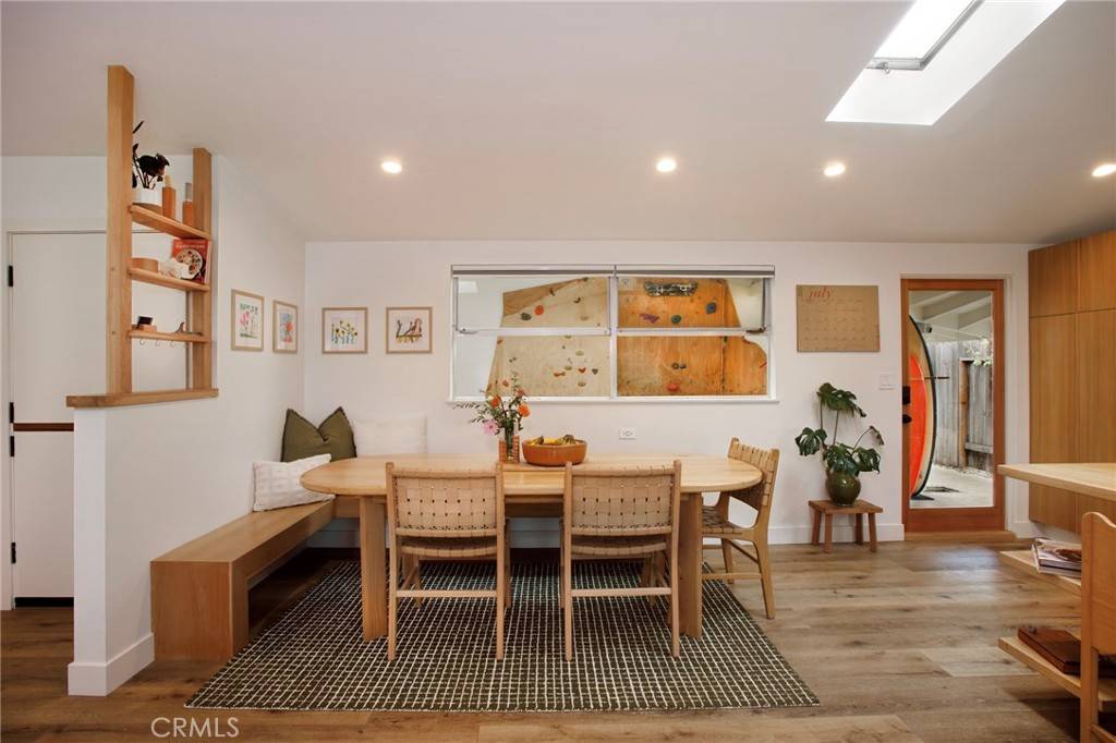 Costa Mesa, CA 92626,305 Bowling Green DR