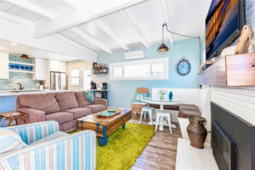 Newport Beach, CA 92663,311 36th Street