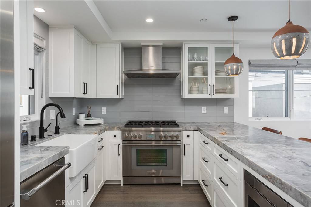 Newport Beach, CA 92625,714 1/2 Iris AVE