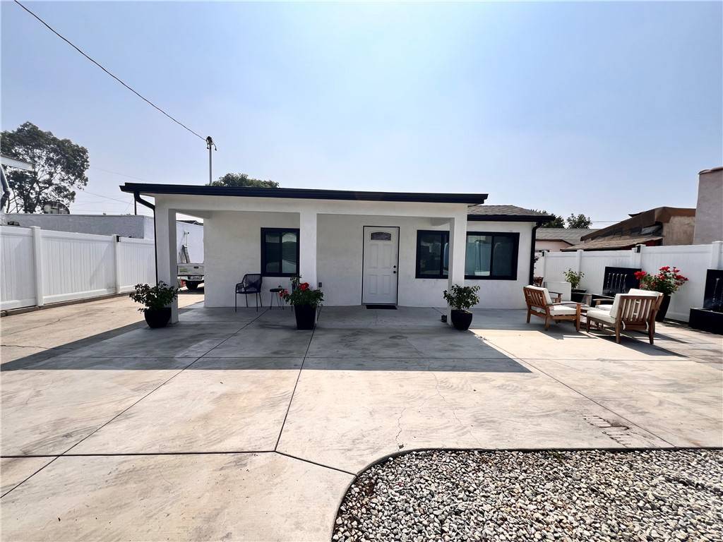 Los Angeles, CA 90022,326 S Mcbride AVE
