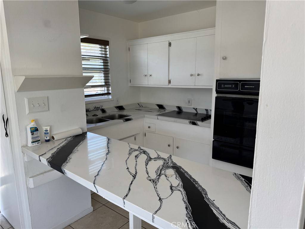 Costa Mesa, CA 92627,364 16th Place #A